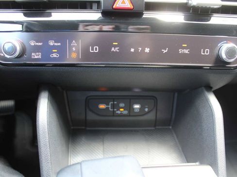 New 2026 Kia Sportage SX image 42