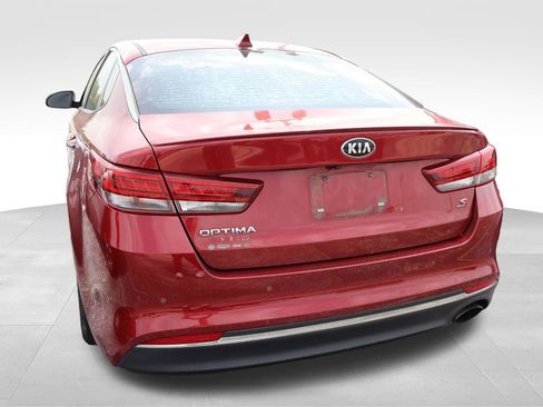 Used 2018 Kia Optima S FWD image 5