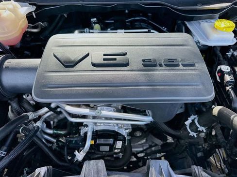 Used 2025 RAM 1500 Tradesman AWD/4WD image 27