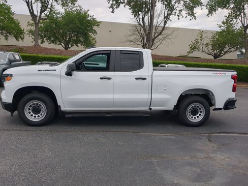 Used 2025 Chevrolet Silverado 1500 W/T w/ WT Value Package AWD/4WD image 7