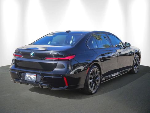 Used 2026 BMW 750e xDrive w/ Premium Package AWD/4WD image 6