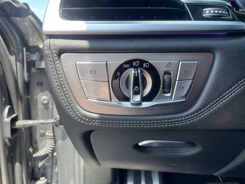 Used 2016 BMW 750i RWD image 19