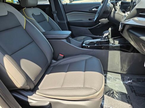 New 2026 Chevrolet Trax ACTIV w/ Driver Confidence Package FWD image 9