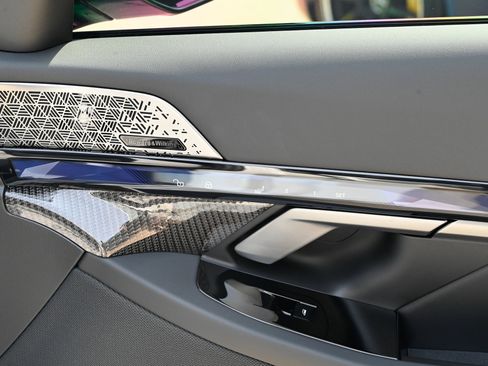 Used 2026 BMW M5 Touring image 57