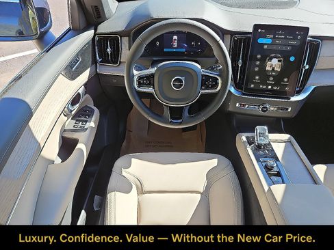 Certified 2026 Volvo XC90 B6 Plus w/ Protection Package Premier AWD/4WD image 9