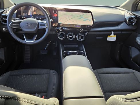 New 2025 Chevrolet Blazer EV LT w/ Midnight/Sport Edition AWD/4WD image 8