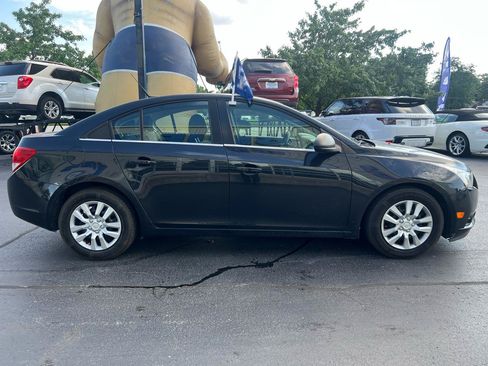 Used 2012 Chevrolet Cruze LS w/ Connectivity Package FWD image 6