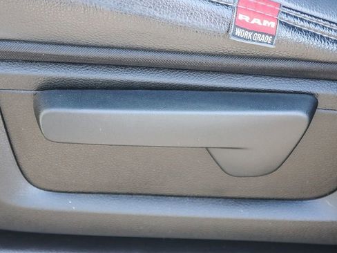 Used 2022 RAM 2500 Tradesman w/ Chrome Appearance Group image 46