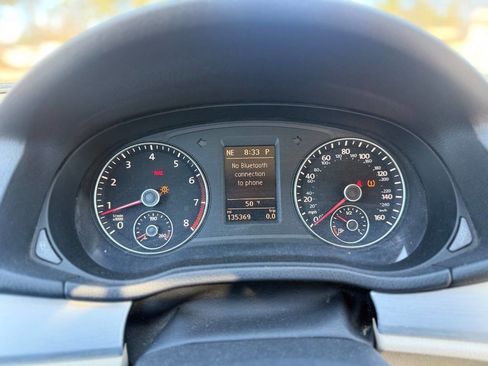 Used 2013 Volkswagen Passat 2.5 SE image 35