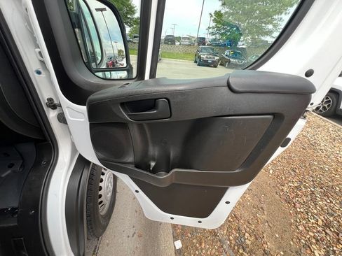 Used 2024 RAM ProMaster 2500 FWD image 26