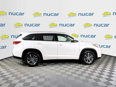 Used 2018 Toyota Highlander XLE image 8