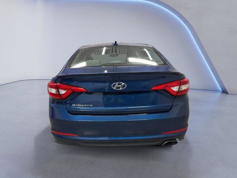 Used 2017 Hyundai Sonata SE w/ Cargo Package image 6