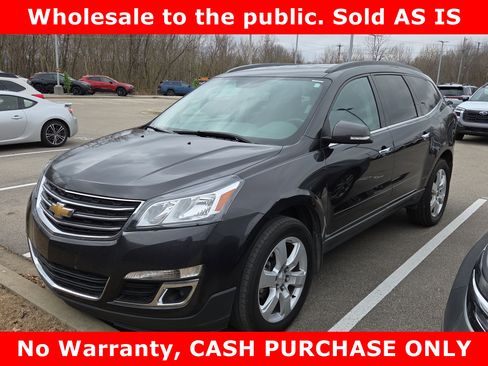 Used 2016 Chevrolet Traverse LT w/ Style and Technology Package image 4