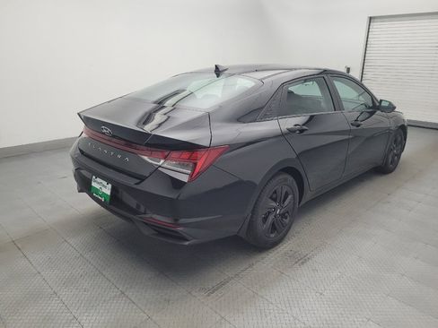 Used 2023 Hyundai Elantra SEL FWD image 9