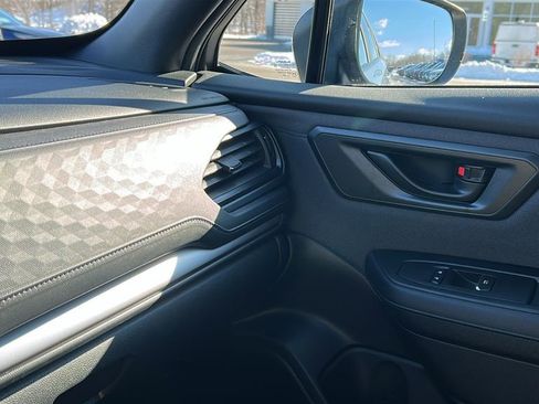 Used 2025 Subaru Forester Premium image 19