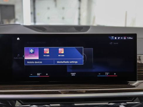 Used 2023 BMW X7 xDrive40i w/ M Sport Package image 17