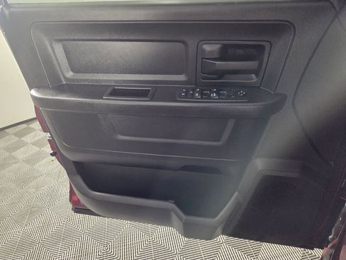 Used 2018 RAM 1500 Express w/ Express Value Package RWD image 22