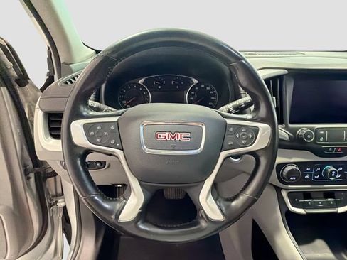 Used 2022 GMC Terrain SLT AWD/4WD image 10
