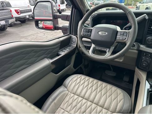 New 2026 Ford F450 Platinum w/ Platinum Plus Package image 13