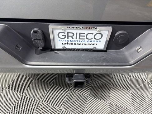 Used 2025 GMC Sierra 1500 Elevation image 11