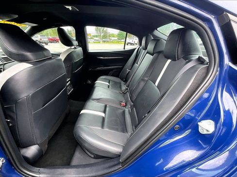 Used 2025 Toyota Camry SE FWD image 15