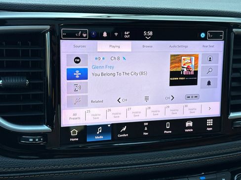 Used 2022 Chrysler Pacifica Pinnacle FWD image 22