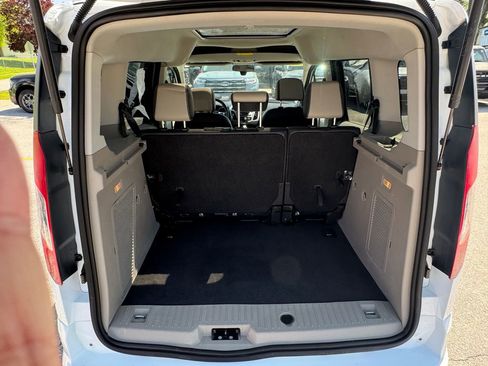 Used 2015 Ford Transit Connect XLT FWD image 9