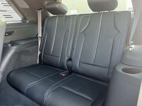 Certified 2026 Cadillac Vistiq Sport w/ LPO, Floor Liner Package AWD/4WD image 19