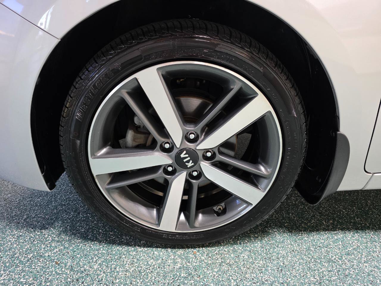 Used 2017 Kia Forte EX w/ EX Premium Plus Package FWD image 12