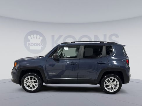 Used 2022 Jeep Renegade Latitude w/ Sun/Sound Group image 2