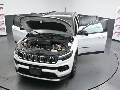 Used 2024 Jeep Compass Limited AWD/4WD image 40