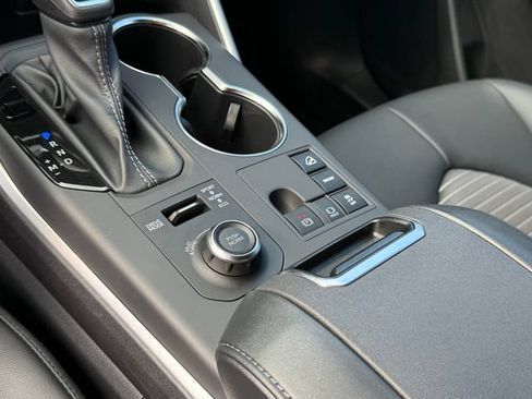 Used 2026 Toyota Highlander XSE AWD/4WD image 19
