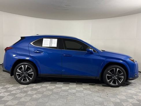 Used 2024 Lexus UX 250h FWD w/ Premium Package image 10