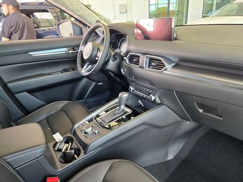 New 2025 MAZDA CX-5 AWD 2.5 S w/ Premium Plus Pkg image 5