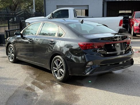 Used 2023 Kia Forte LXS w/ LXS Technology Package FWD image 5