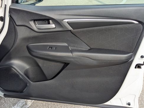 Used 2015 Honda Fit EX image 23