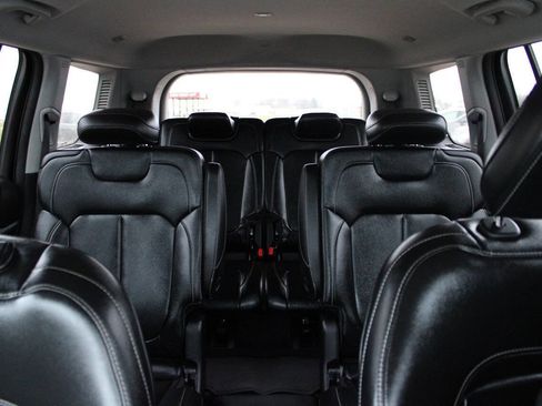 Used 2023 Jeep Grand Cherokee L Limited image 18