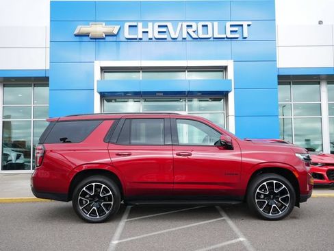 Used 2024 Chevrolet Tahoe RST w/ Luxury Package AWD/4WD image 25