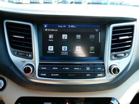 Used 2017 Hyundai Tucson Limited w/ Limited Ultimate Package 03 AWD/4WD image 32
