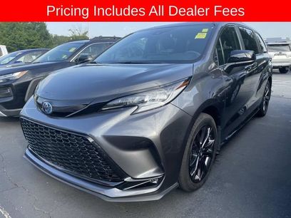 Used 2025 Toyota Sienna XSE w/ XSE Plus Package
