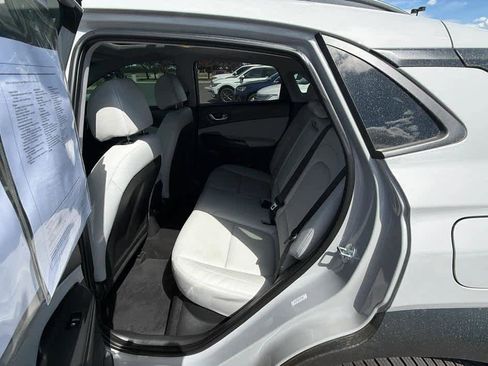 Used 2023 Hyundai Kona Limited AWD/4WD image 20