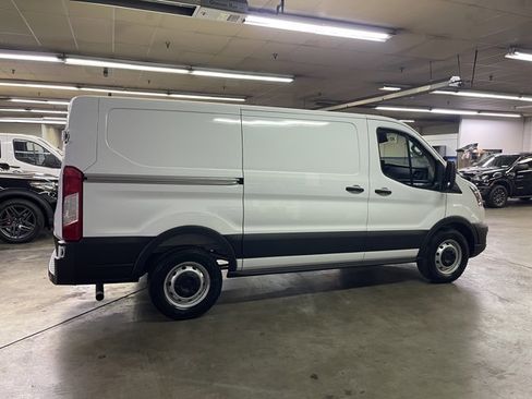 New 2026 Ford Transit 150 Low Roof w/ Load Area Protection Package RWD image 7