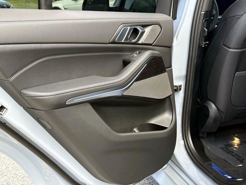 New 2026 BMW X5 sDrive40i w/ M Sport Package image 13