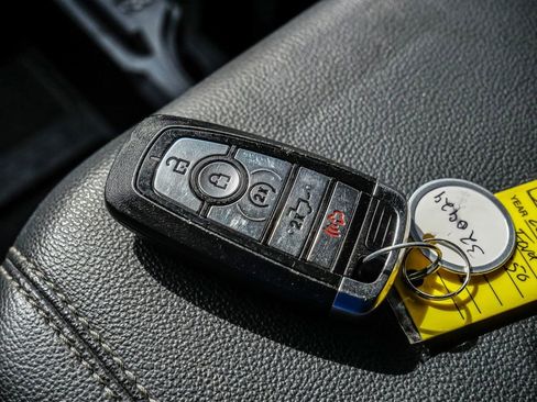 Used 2024 Ford F250 Lariat image 37