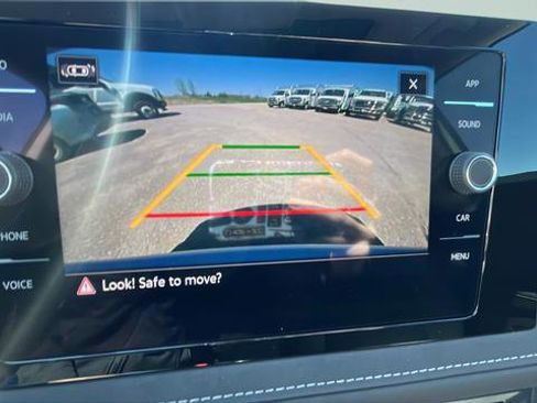New 2026 Volkswagen Taos SE AWD/4WD image 13