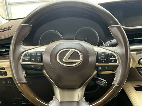 Used 2017 Lexus ES 350 FWD image 9