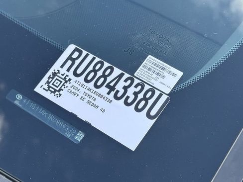 Used 2024 Toyota Camry SE FWD image 31