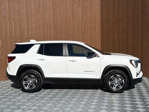 Used 2026 GMC Terrain Elevation image 13