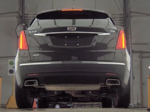 Used 2018 Cadillac XT5 Premium Luxury AWD/4WD image 12