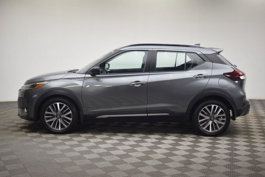 Used 2021 Nissan Kicks SR w/ SR Premium Package FWD image 8